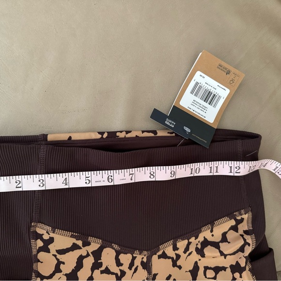 The North Face Women's Dune Sky 9" Tight Short - Picture 8 of 12